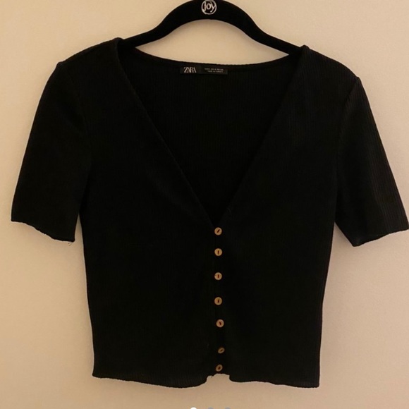 Zara Sweaters - Zara Short Sleeved Cardigan